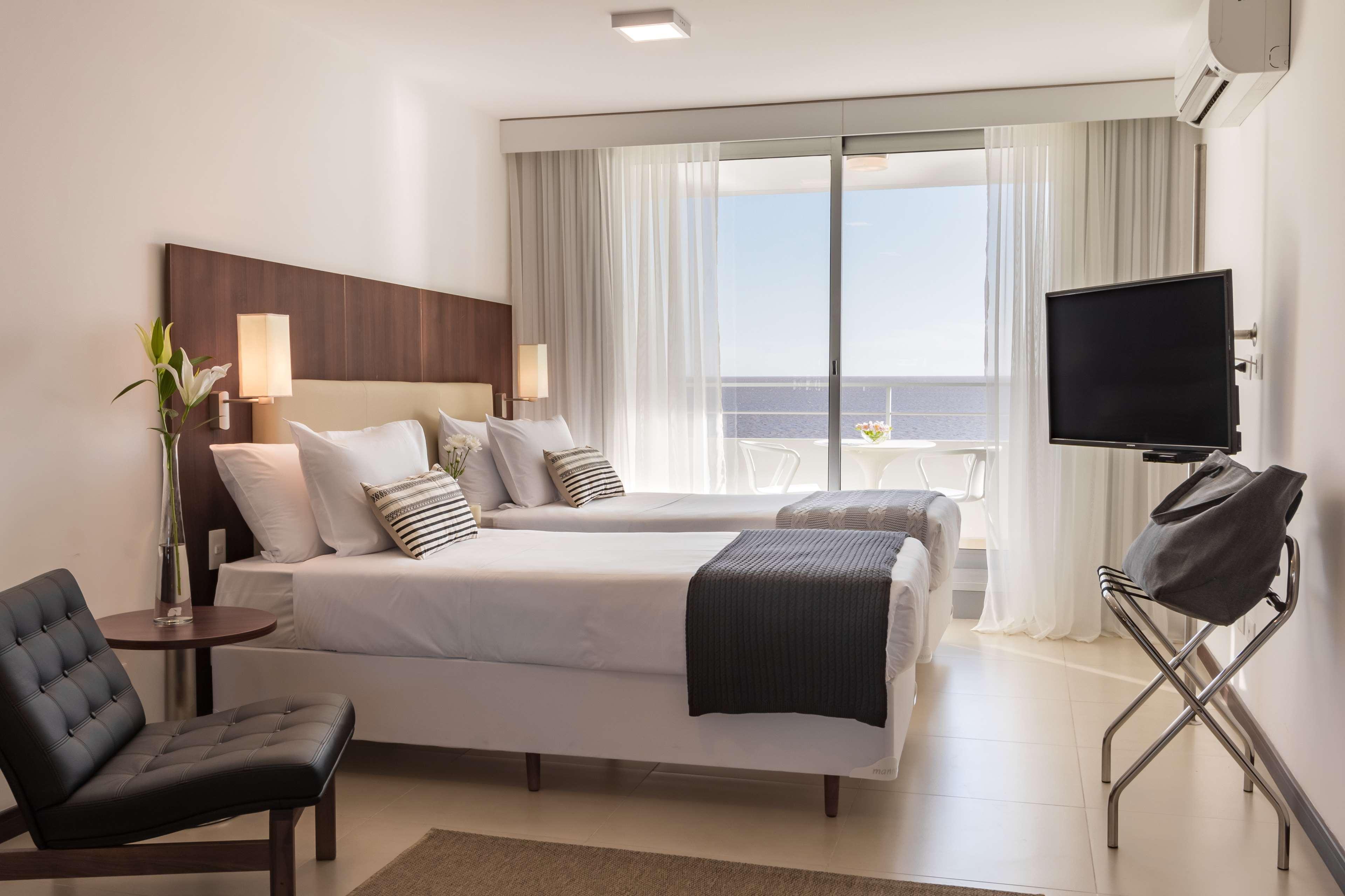 Dazzler By Wyndham Colonia Hotel Colonia del Sacramento Exterior photo