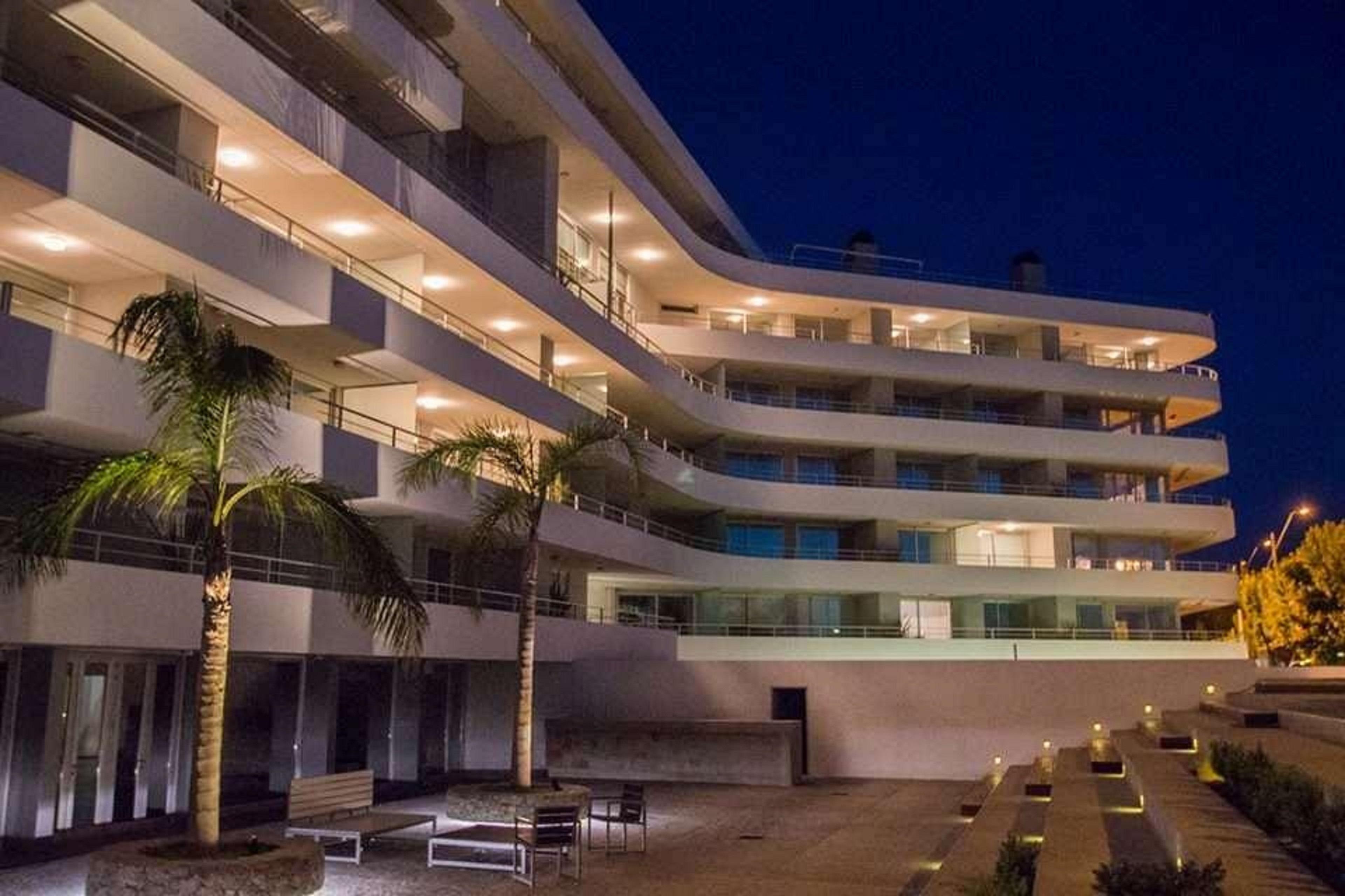 Dazzler By Wyndham Colonia Hotel Colonia del Sacramento Exterior photo